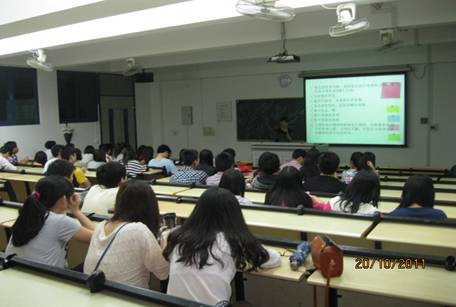 “动”起来,“医”起健康